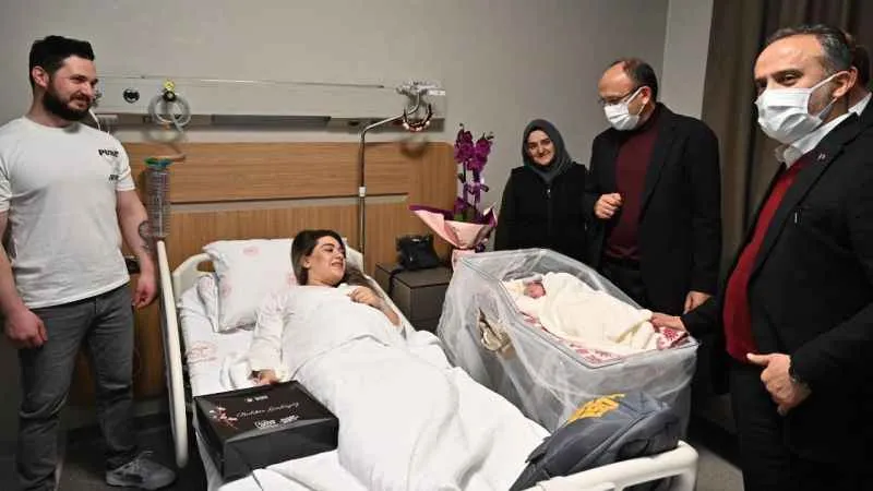 Başkan Aktaş, yılın son anlarında Bursalılarla buluştu