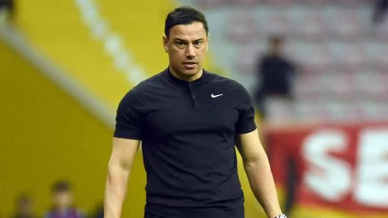 Başakşehir, Teknik Direktör Çağdaş Atan ile 2+1 yıllık sözleşme imzaladı