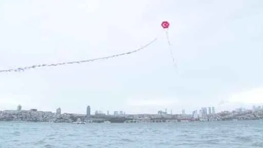 Şehit edilen Gazzeli çocukların isimlerinin yazıldığı uçurtmalar gökyüzüne bırakıldı