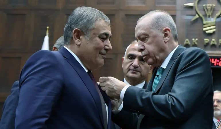 CHP’den İstifa Eden Aksu Belediye Başkanı Yıldırım AK Parti’ye Katıldı