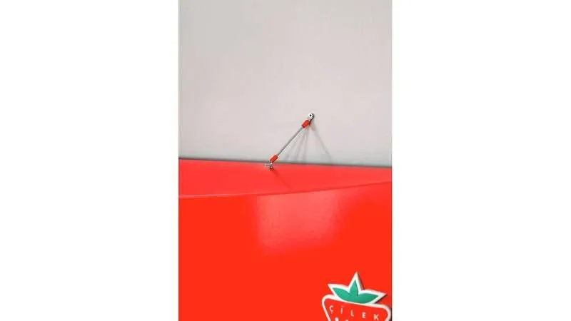 Çilek, çalışma masaları ile yeni eğitim-öğretim dönemine hazır