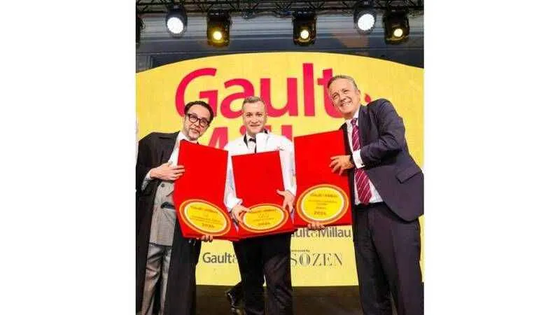 Divan Grubu, başarılarını uluslararası ödüllerle taçlandırıyor