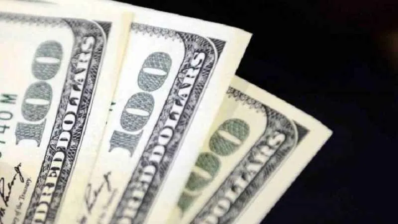 Dolar 19,39, Euro 21,22 liradan güne başladı