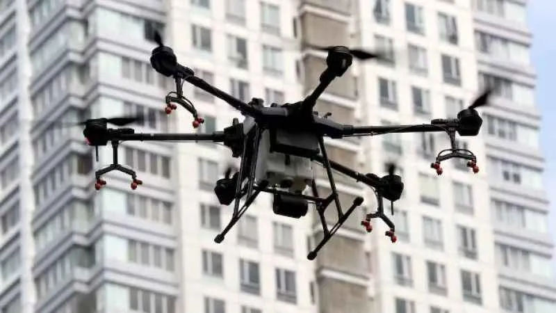 Çin'in tutuklama yetkisi olan yeni nesil polis dronları