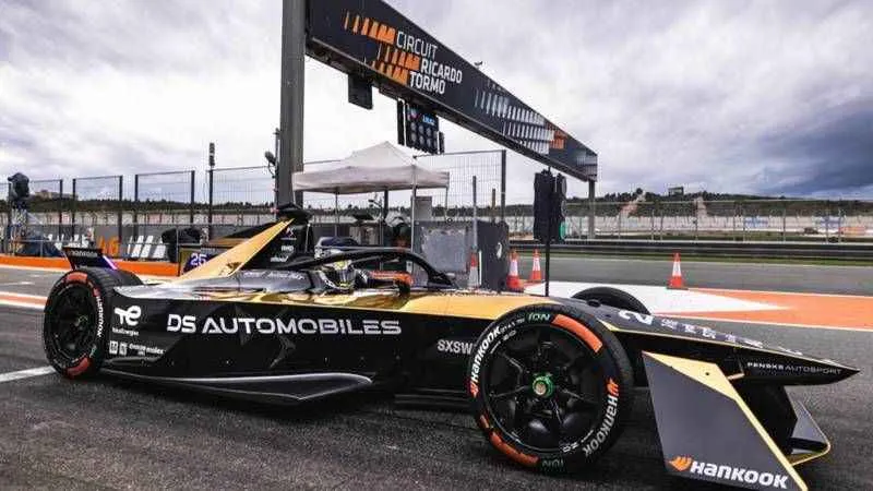 DS Automobiles ve dünya şampiyonu pilotları, Formula E'nin yeni sezonunda da birlikte