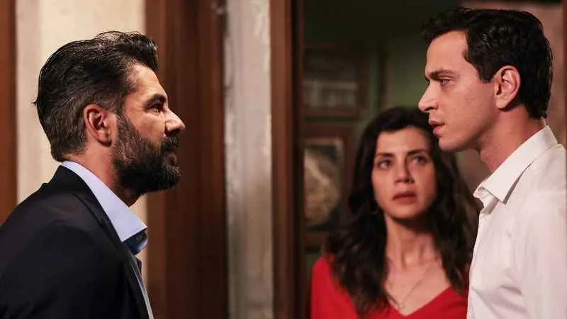 Ömer ve Gamze’nin aşkı ilk sırada