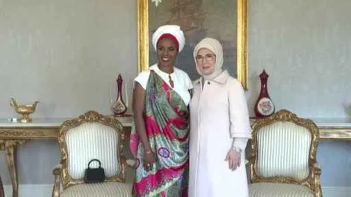 Emine Erdoğan, Burundi Devlet Başkanı'nın eşi Ndayishimiye ile görüştü