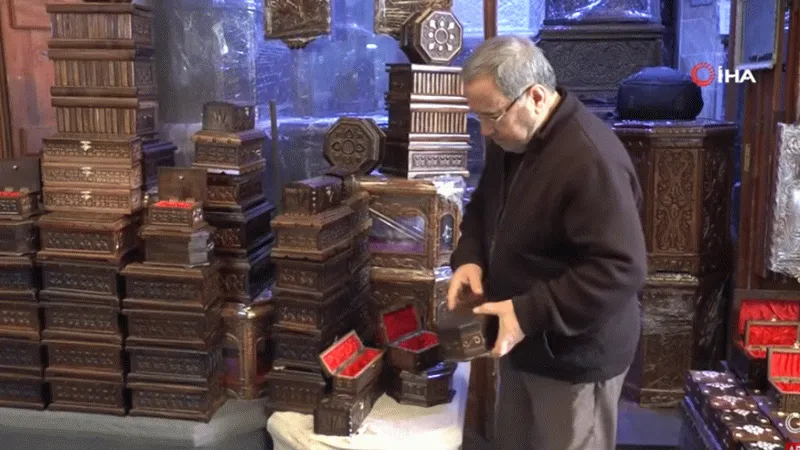 Gelenekten Geleceğe Çeyizlik Sandıklar