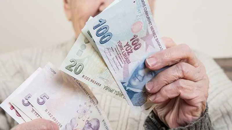 4 bin TL’lik emekli bayram ikramiyesi TBMM Genel Kurulu’nda kabul edildi