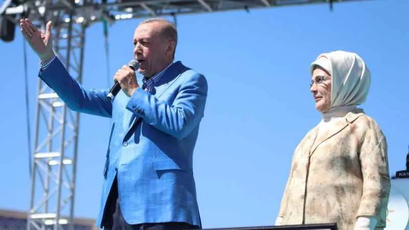 Küçük esnafın prim ödeme gün sayısı SGK’lılarla eşitlenerek 7200 güne indirildi