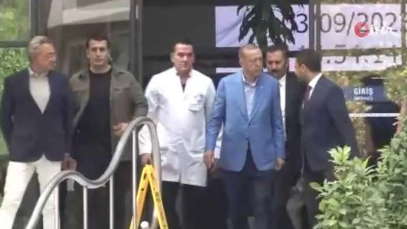 Cumhurbaşkanı Erdoğan, Ali ve Vuslat Sabancı çiftini hastanede ziyaret etti