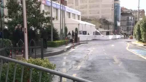 Cumhurbaşkanı Erdoğan, AK Parti İl Başkanlığına geldi