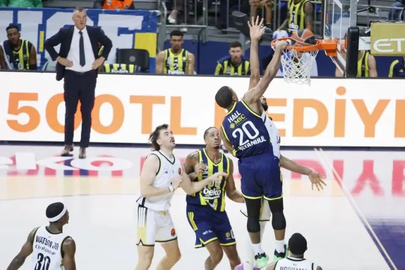 Fenebahçe Beko, Euroleague'de farklı galibiyet aldı