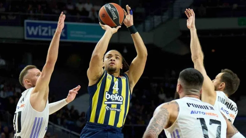 Fenerbahçe Beko, THY EuroLeague’de Play-off’a yükseldi