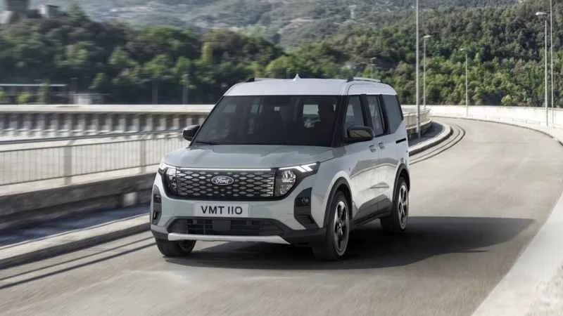 Ford, tasarım ve mühendisliğinde Ford Otosan imzası taşıyan E-Tourneo Courier'i tanıttı