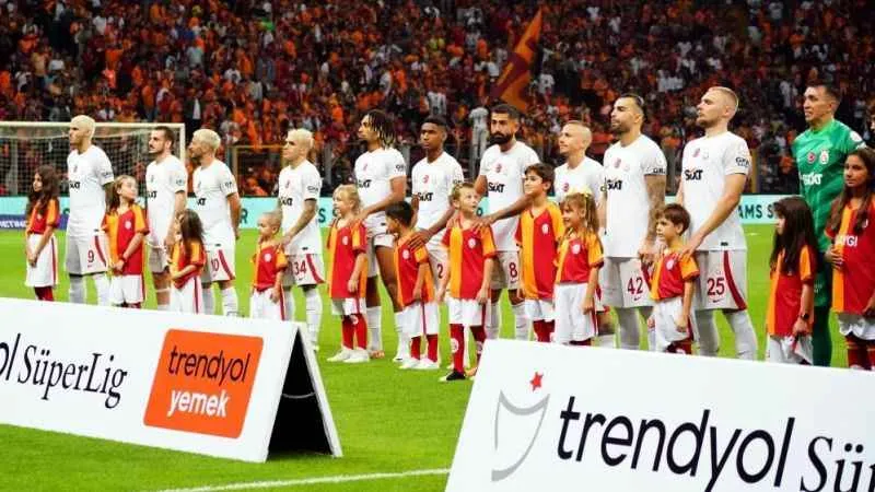 Okan Buruk 11'de değişiklik yapmadı