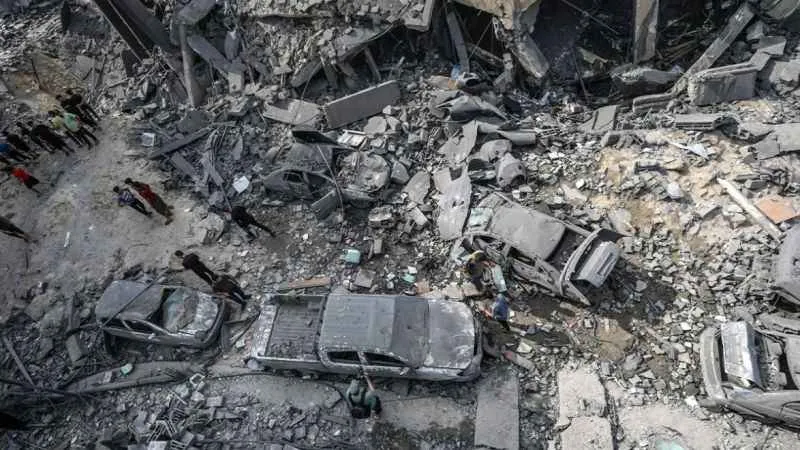 Gazze'de can kaybı 7 bin 326'ya yükseldi