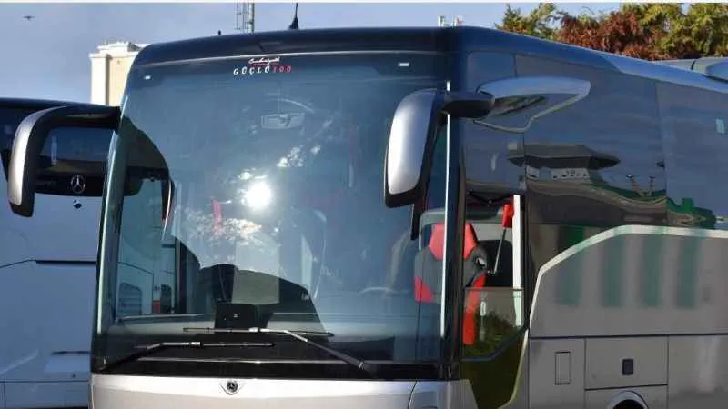 Mercedes-Benz Türk araçlarına “Cumhuriyetle GÜÇLÜ100” imzası 