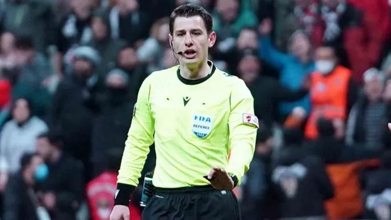 Fenerbahçe - Beşiktaş derbisini Halil Umut Meler yönetecek