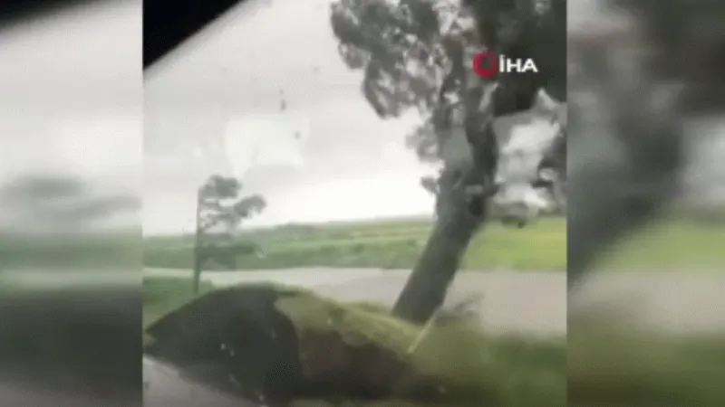 Hollanda’yı fırtına vurdu: 1 ölü