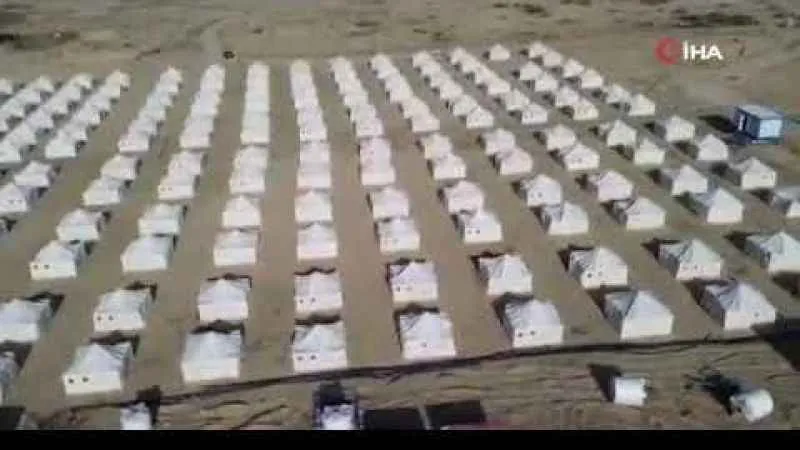 Han Yunus'un ilk çadır kenti kuruldu