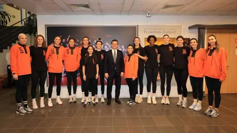 İmamoğlu, Eczacıbaşı Dynavit'i ziyaret etti