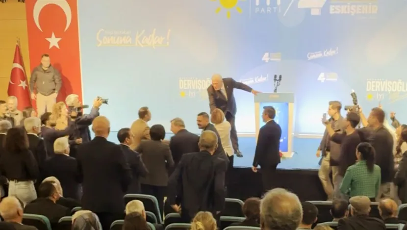 İYİ Parti Kongresinde palalı siyaset!