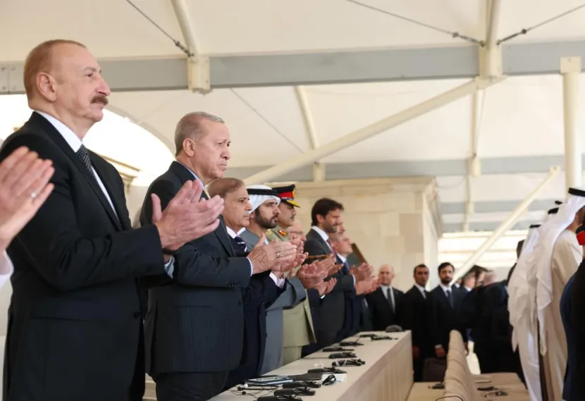 Karabağ zaferi için Türkiye'den Azerbaycan'a çıkarma