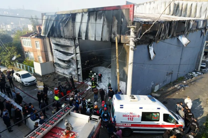 Kocaeli’ndeki yangına ilişkin 7 kişi açığa alındı