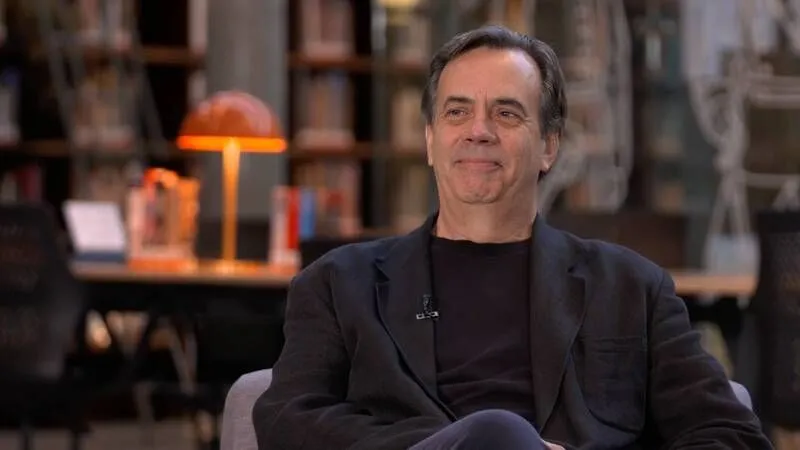 “Projenin işlevi yerine getiren kutu olmanın ötesinde, bağlamla ilgili de bir söz söylemesi gerek”