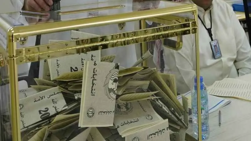 Kuveyt’te halk tekrar sandık başında