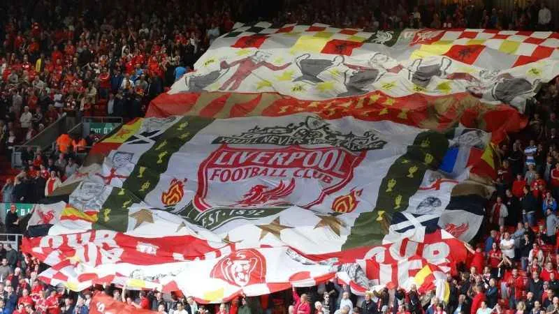 Liverpool, Premier Lig'de liderlik koltuğuna oturdu