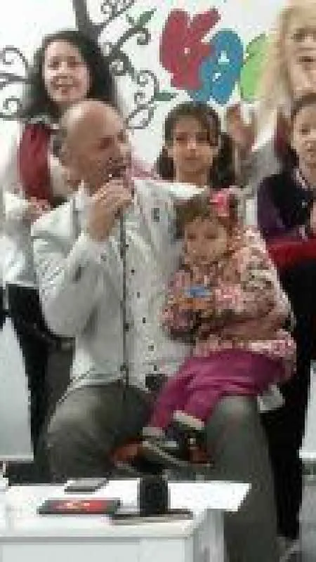 Depremzedelerin buseferki konuğu Kültür Akademisi oldu