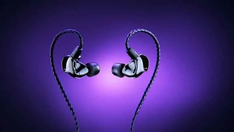 Razer Moray; ergonomik kulak için monitörü: Oyuncular ve yayıncılar için THX onaylı ses