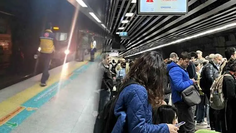Marmaray'da yine intihar olayı, seferler aksadı