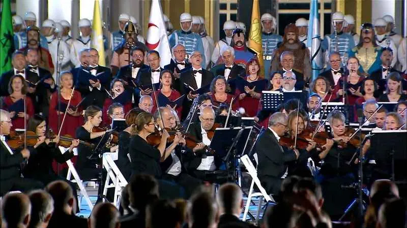 100’üncü Yıl Marşı bin 71 kişilik dev senfoni orkestrası ile ilan edildi