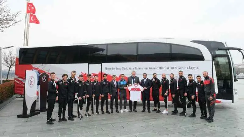 Mercedes-Benz Türk, Cumhuriyet’in 100’üncü yılında da gençlerin yanında