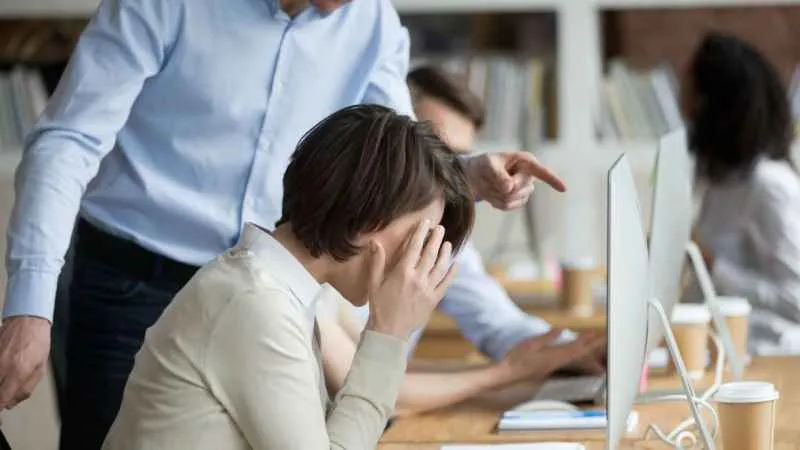 Emsal mobbing kararı