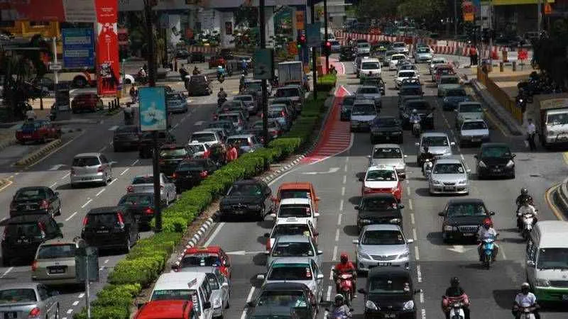 Her iki kişiden biri motosikletin trafikte kolay ulaşım yolu olduğunu düşünüyor