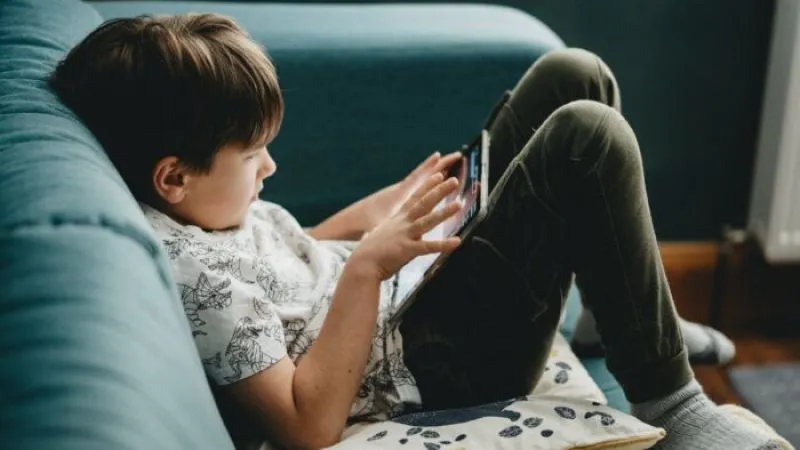 Omurga sağlığına teknoloji tehdidi