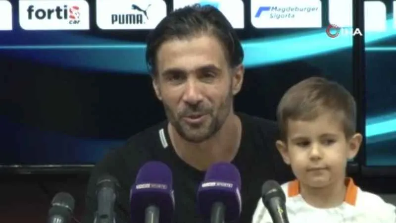 Ömer Erdoğan: “İki takımın da 1 puanı hak ettiğini düşüyorum”