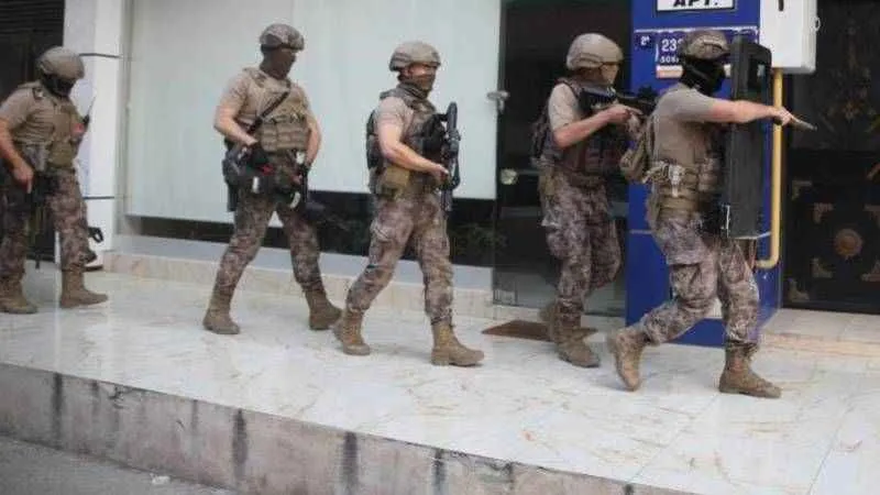  Bakan Yerlikaya: "2 terörist etkisiz hale getirildi"