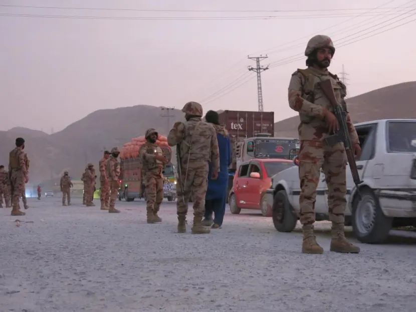 Pakistan - Afganistan yeniden İstanbul'da barış masasına oturuyor