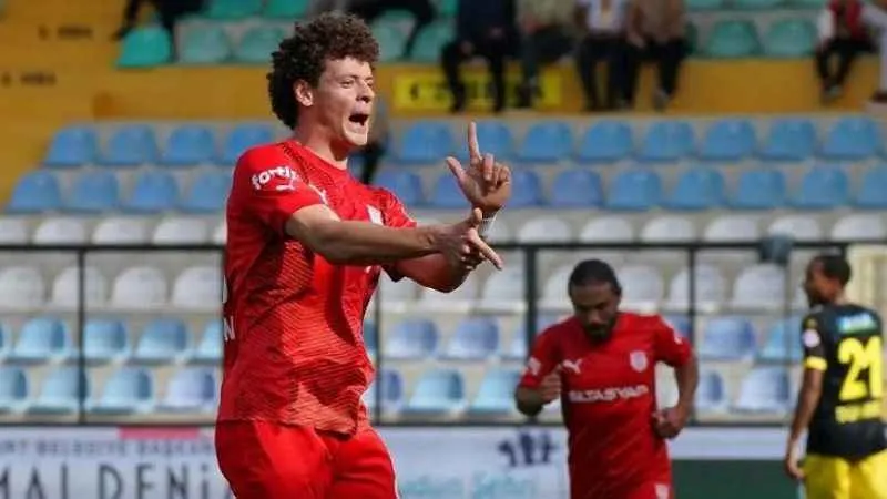 Trendyol Süper Lig: İstanbulspor: 2 - Pendikspor: 4 (Maç sonucu)