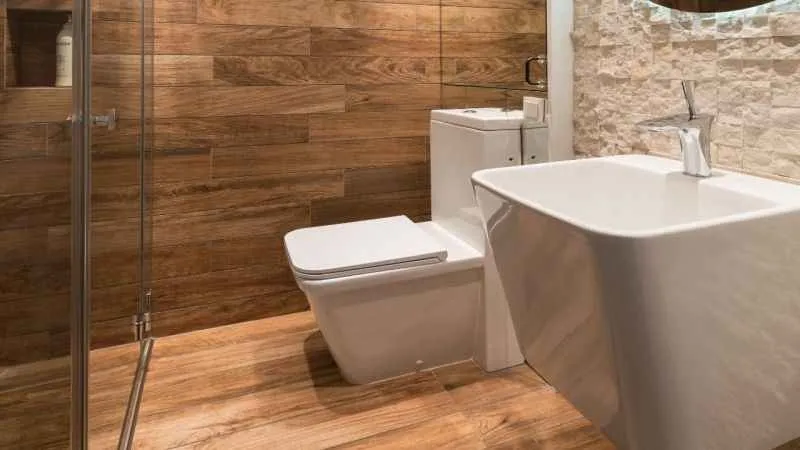 İdrar rengini takip etmek sağlık için önemli