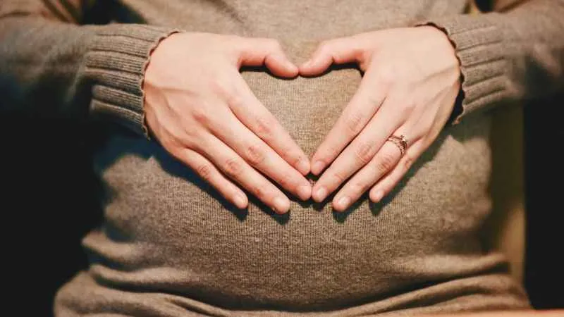 Hamileler rüzgarlı havada dışarı çıkmamalı