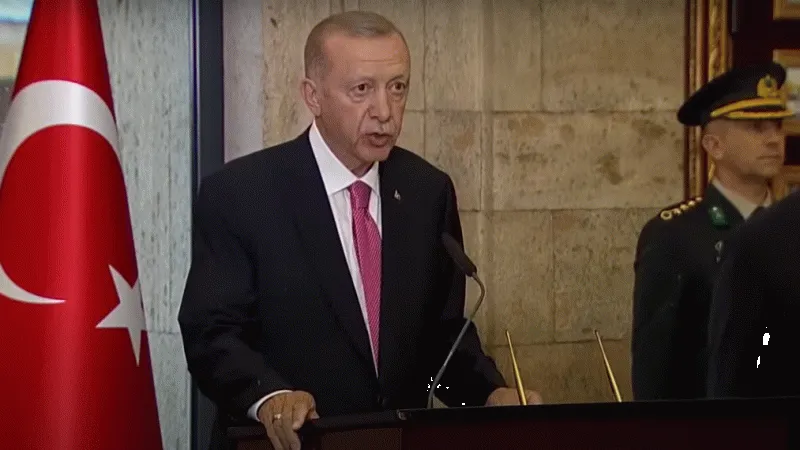 Cumhurbaşkanı Erdoğan, yemin sonrası Anıtkabir’i ziyaret etti