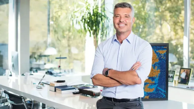 Sadettin Saran'a yurt dışına çıkış yasağı verildi