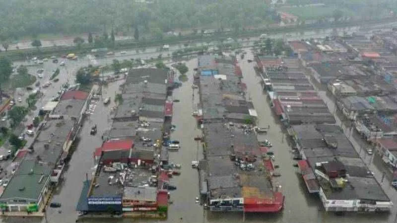 Samsun'da selin vurduğu sanayide yaralar sarılıyor