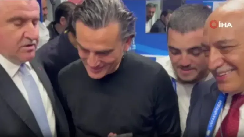 Cumhurbaşkanı Erdoğan, A Milli Futbol Takımı’nı tebrik etti